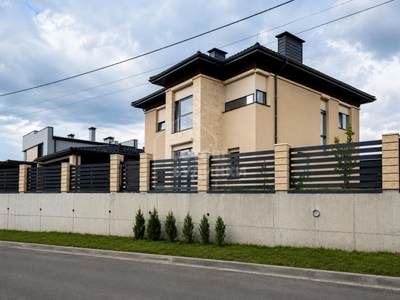 Будинок 274 м² у Лісники
