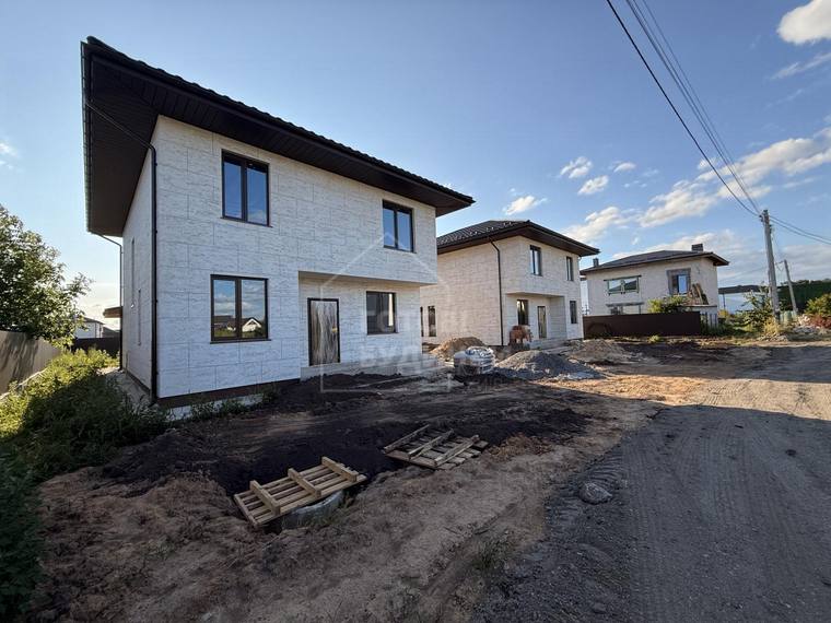 Будинок 150 м² у Гатне — фото 1